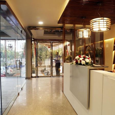 Awadh Inn Noida Exteriér fotografie
