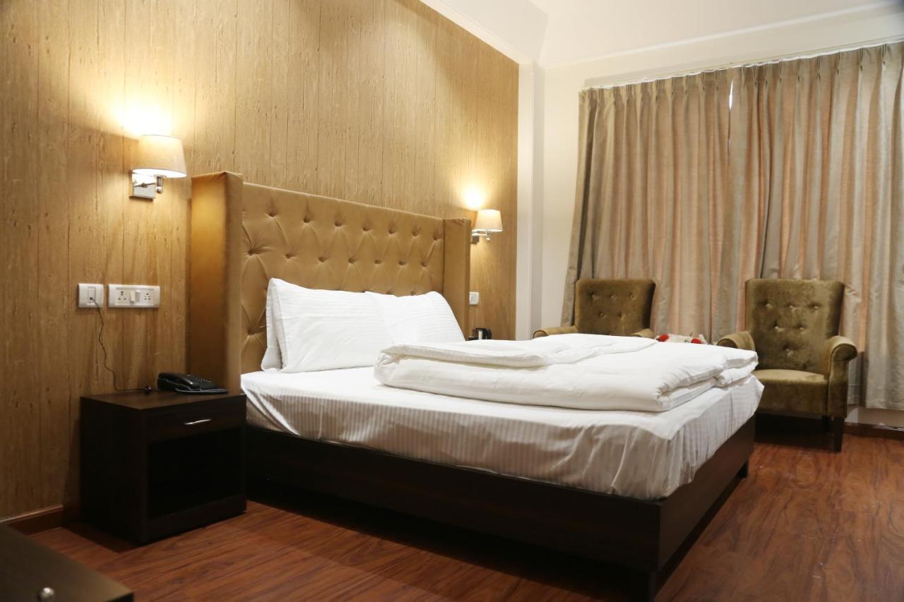 Awadh Inn Noida Exteriér fotografie