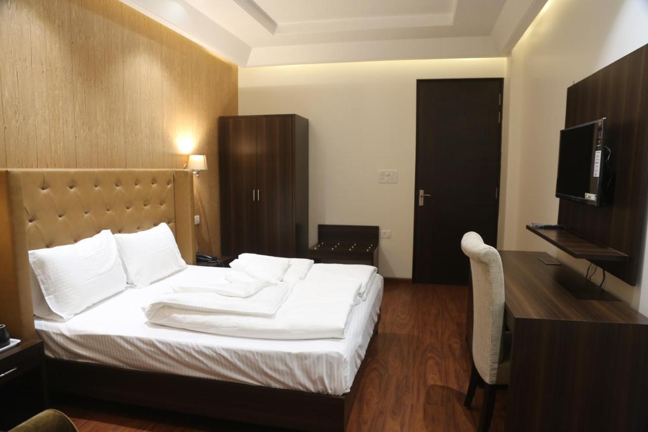 Awadh Inn Noida Exteriér fotografie